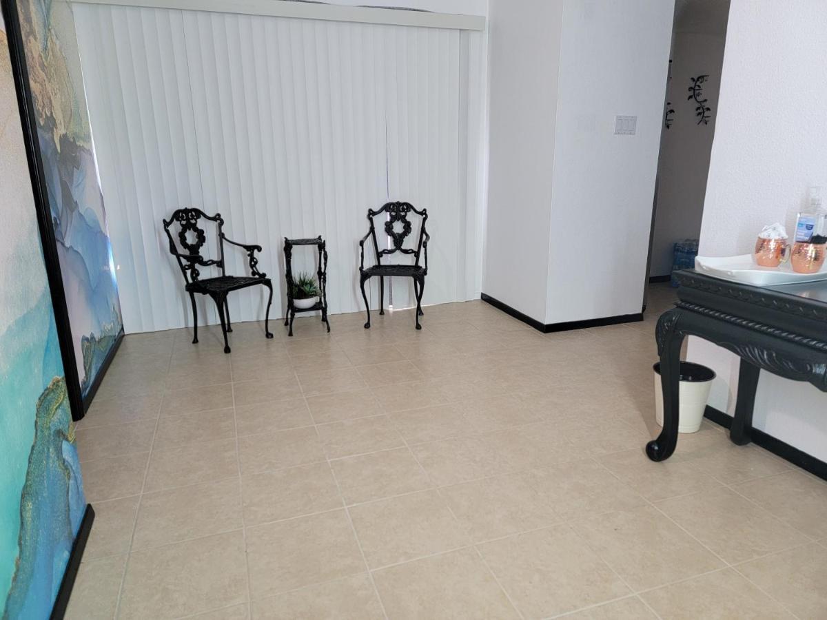 Orangewood & 51Ave Homestay - Not A Hotel Glendale Dış mekan fotoğraf