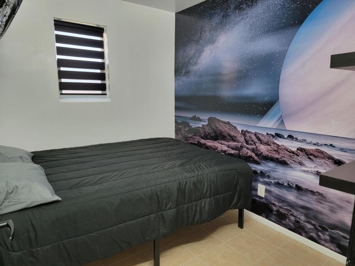 Orangewood & 51Ave Homestay - Not A Hotel Glendale Dış mekan fotoğraf